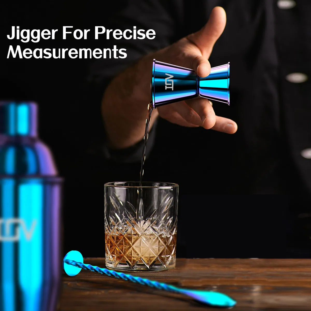 IOV Ensemble shaker à cocktail, shaker à martini de 710 ml avec passoire intégrée, kit d'outils de bar avec livret de recettes (français non garanti), grand shaker professionnel en acier inoxydable