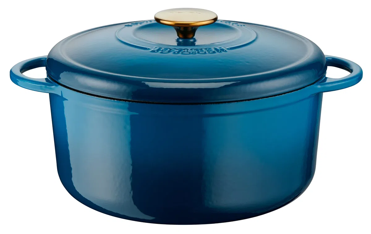 Tefal Pierre Gagnaire Cocotte en fonte d'acier dia 29 cm, 7,4 L, Induction, Couvercle spécial condensation, Rétention de chaleur, Mijotés, Cuisson douce, Caramélisation, Héritage Bleu Alpes E2610504