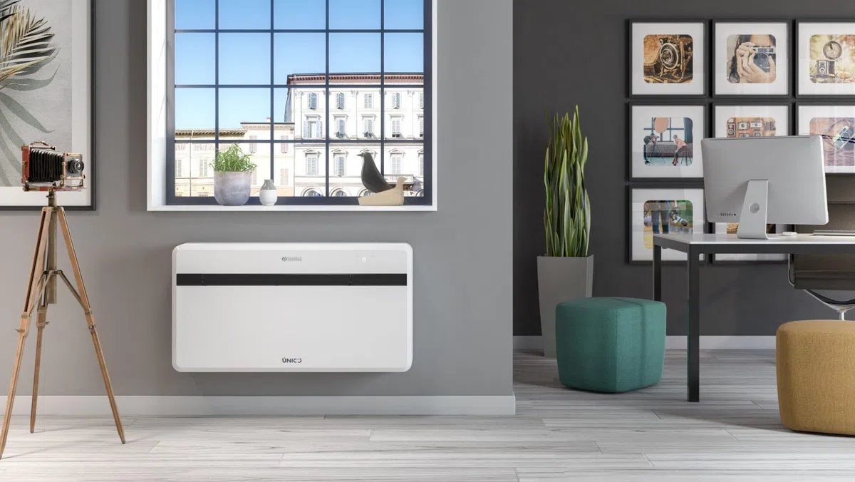 Olimpia Splendid Climatiseur Monobloc Sans Unité Extérieure Unico Evo F 16 H-P PVA, Installation Murale, Pompe à Chaleur Froid et Chaud, Gaz Naturel R290, Puissance 2,1 kW, avec Télécommande
